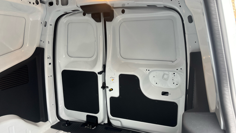 Ford Transit Courier E-Transit Courier 100kW 43kWh Trend Van Auto